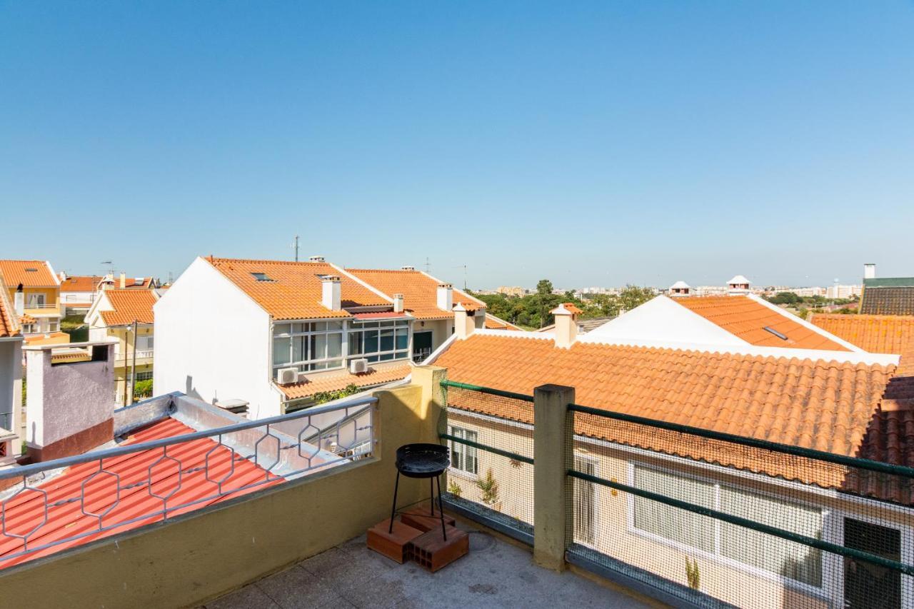 Lisbon South Bay Rooms Амора Екстериор снимка